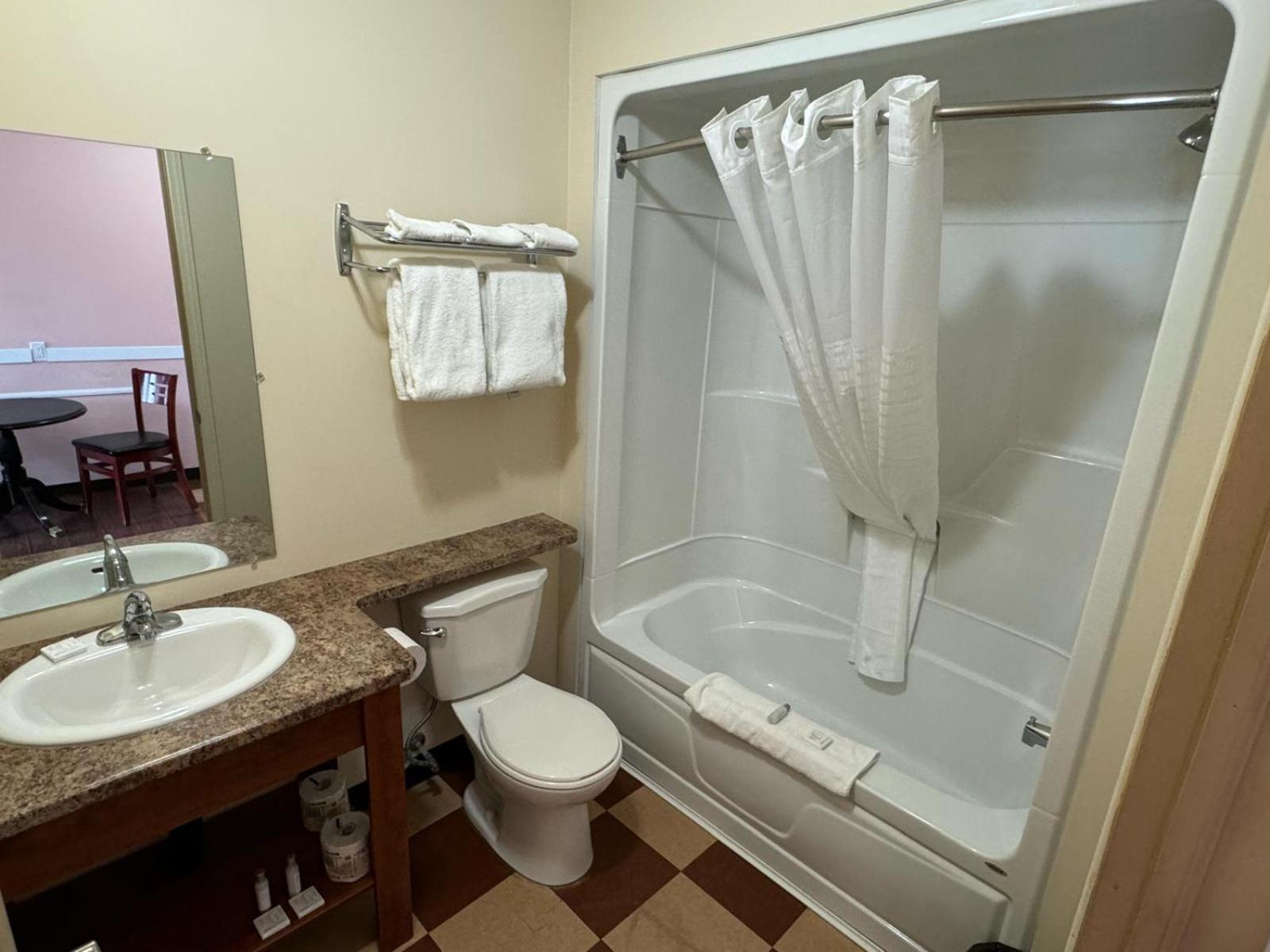 Travel Inn Cochrane Dış mekan fotoğraf